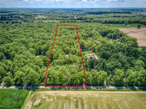 6658 Giddings Rd, Rootstown, OH 44272 photo 3