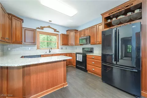 6658 Giddings Rd, Rootstown, OH 44272 photo 24