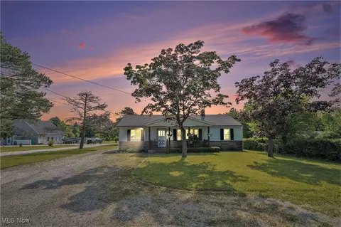 11003 Chillicothe Rd, Kirtland, OH 44094