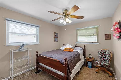 5872 Michael Dr, Brook Park, OH 44142 photo 11