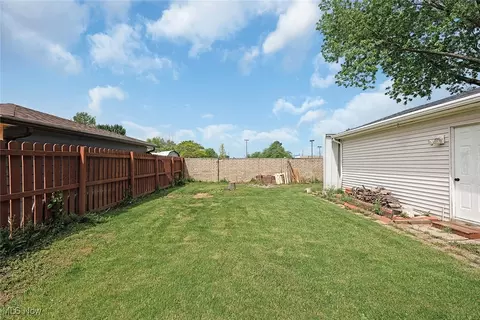 5872 Michael Dr, Brook Park, OH 44142 photo 29