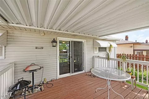 5872 Michael Dr, Brook Park, OH 44142 photo 22