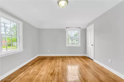 Bedroom - 563 E 260th St, Euclid, OH 44132 photo 1 of 6