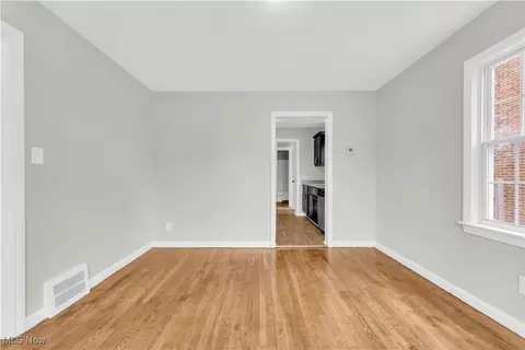 Living - 563 E 260th St, Euclid, OH 44132 photo 5 of 9
