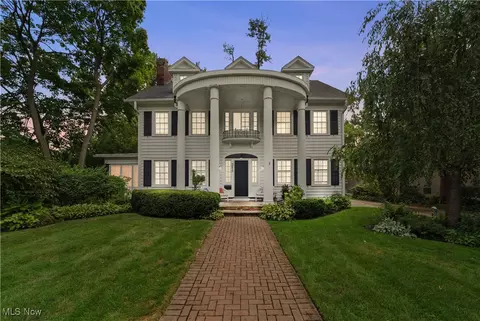 2475 Wellington Rd, Cleveland Heights, OH 44118