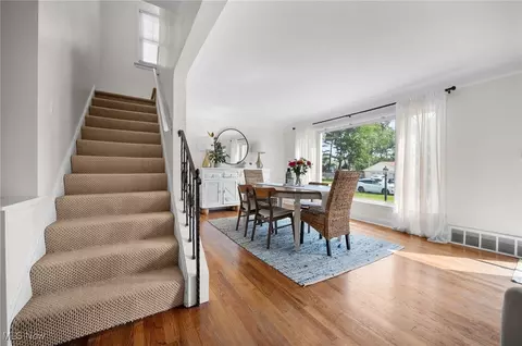 Entry Way - 342 E 310th St, Willowick, OH 44095 photo 1 of 1
