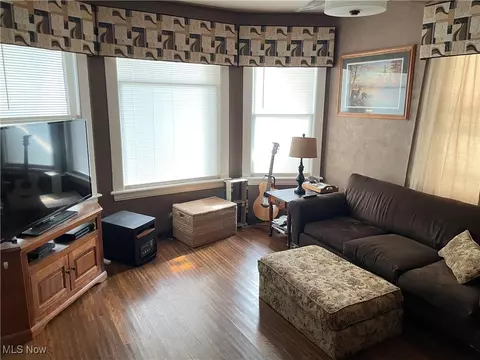 Living - 1605 E 46th St, Ashtabula, OH 44004 photo 3 of 3