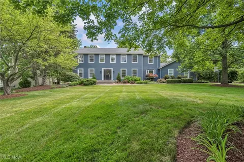 561 Willard Rd, Aurora, OH 44202