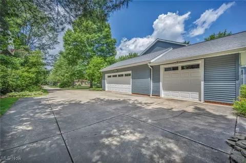Exterior - 561 Willard Rd, Aurora, OH 44202 photo 5 of 11
