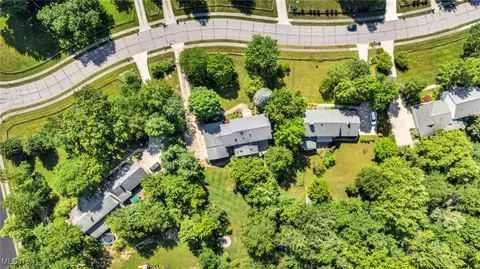 View/Area - 561 Willard Rd, Aurora, OH 44202 photo 2 of 2