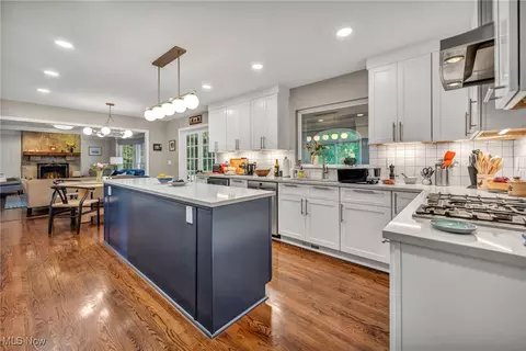 Kitchen - 561 Willard Rd, Aurora, OH 44202 photo 3 of 3