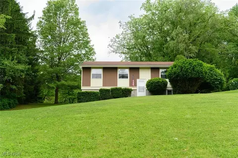 1020 Alpine Blvd, Uniontown, OH 44685