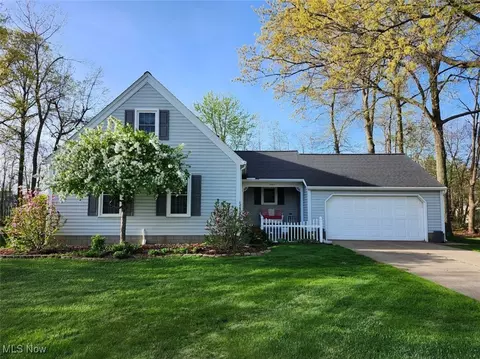 1745 Duffton Ln, Painesville, OH 44077