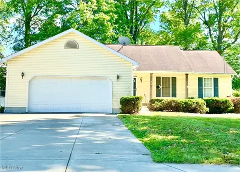 224 Natale Dr, Cortland, OH 44410