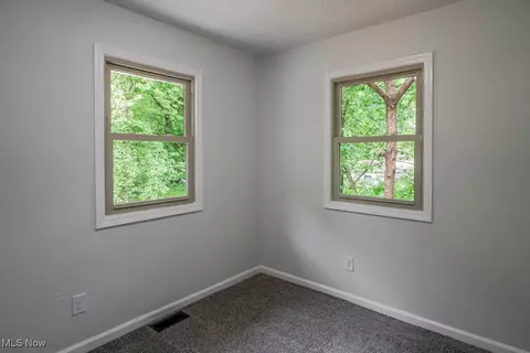 730 Chenoweth Dr, Akron, OH 44319 photo 22