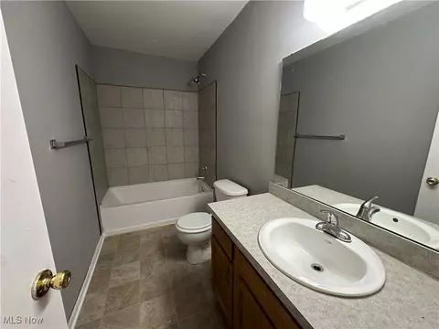 Bath - 1001 Scott Ave, Ashtabula, OH 44004 photo 2 of 2