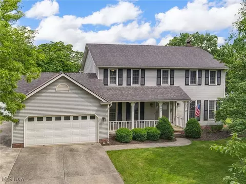 867 Virginia Dr, Hudson, OH 44236
