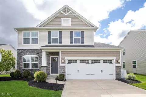 3137 Wheaton Dr, Avon, OH 44011