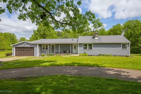 121 Keenan Rd, Peninsula, OH 44264