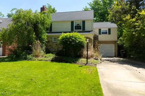 4020 Colony Rd, South Euclid, OH 44121