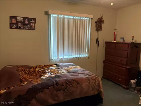 Bedroom - 596 Tioga Trl, Willoughby, OH 44094 photo 1 of 2