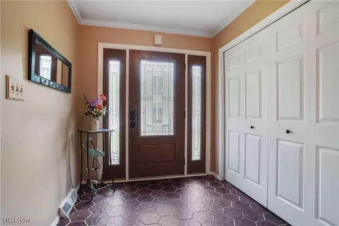 Entry Way - 4579 Commodore Dr, Stow, OH 44224 photo 1 of 5