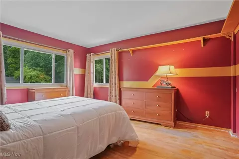 Bedroom - 4579 Commodore Dr, Stow, OH 44224 photo 6 of 6