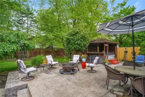 Exterior - 4579 Commodore Dr, Stow, OH 44224 photo 5 of 10