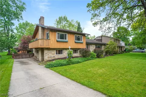 Exterior - 4579 Commodore Dr, Stow, OH 44224 photo 7 of 10