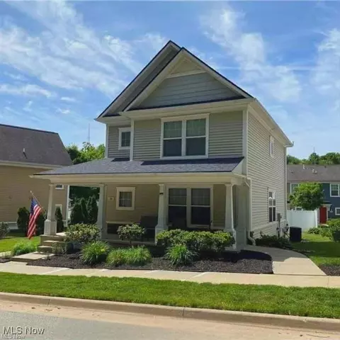 180 Elizabeth Pkwy, Akron, OH 44304