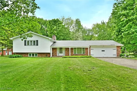 3763 E River Rd, Newton Falls, OH 44444