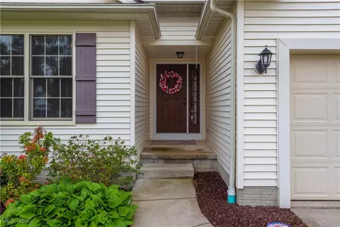 342 Pemberton Dr, Elyria, OH 44035 photo 7