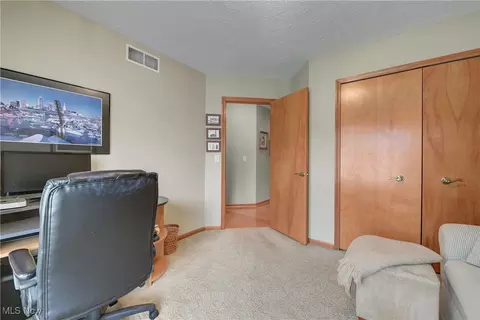 342 Pemberton Dr, Elyria, OH 44035 photo 32
