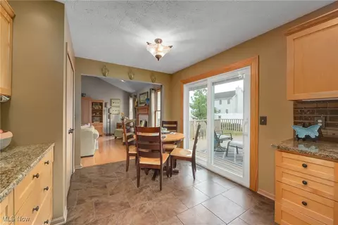 342 Pemberton Dr, Elyria, OH 44035 photo 17