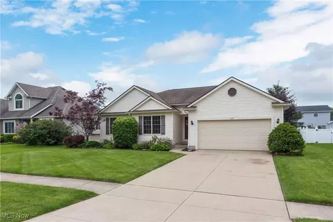 342 Pemberton Dr, Elyria, OH 44035 photo 5
