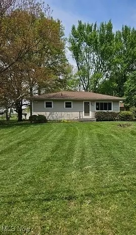1446 Nupp Dr, Wooster, OH 44691