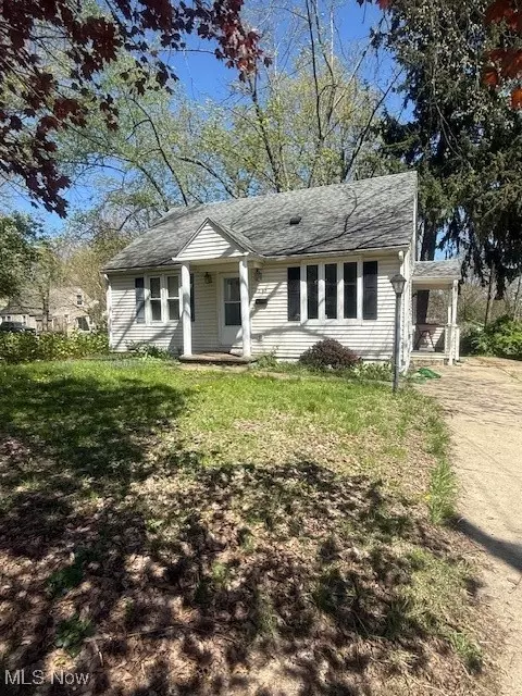 1293 Leonora Ave, Akron, OH 44305