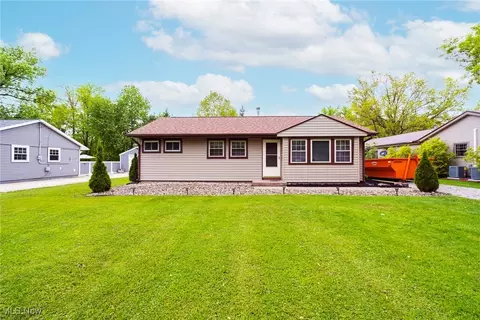 2364 Clearview Ave NW, Warren, OH 44483