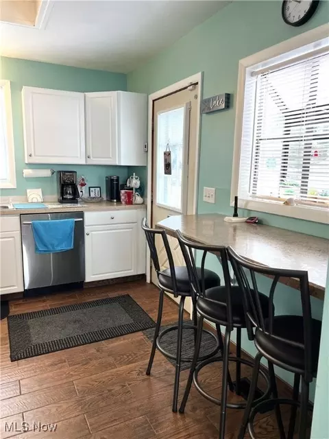 Kitchen - 2024 W 10th St, Ashtabula, OH 44004 photo 5 of 5