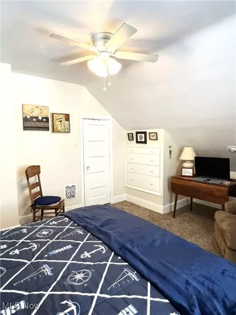Bedroom - 2024 W 10th St, Ashtabula, OH 44004 photo 3 of 8