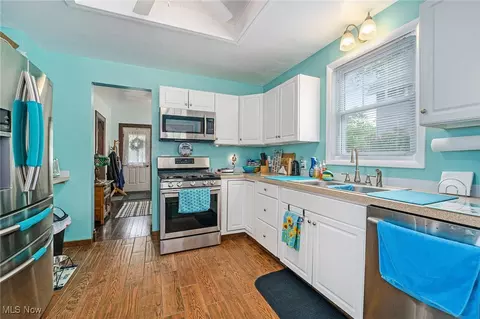 Kitchen - 2024 W 10th St, Ashtabula, OH 44004 photo 1 of 5