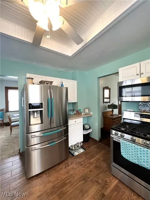 Kitchen - 2024 W 10th St, Ashtabula, OH 44004 photo 4 of 5