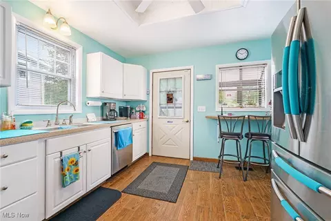 Kitchen - 2024 W 10th St, Ashtabula, OH 44004 photo 2 of 5