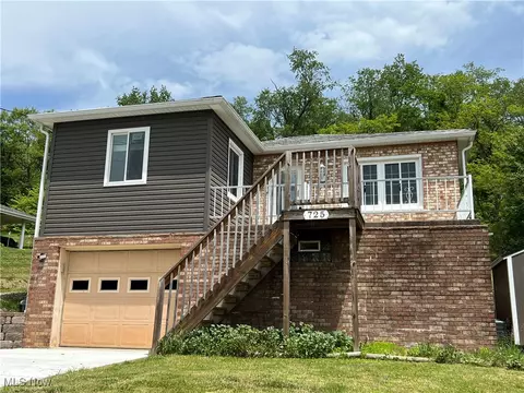725 Logan Ave, Mingo Junction, OH 43938