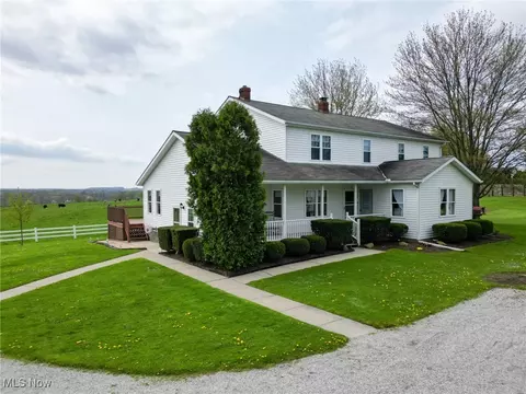 16321 Burton Windsor Rd, Middlefield, OH 44062