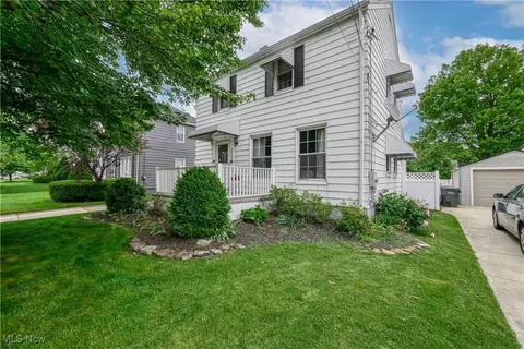 2529 8th St, Cuyahoga Falls, OH 44221