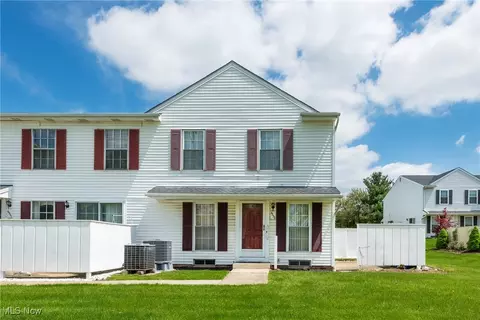6533 Engle Rd, Brook Park, OH 44142