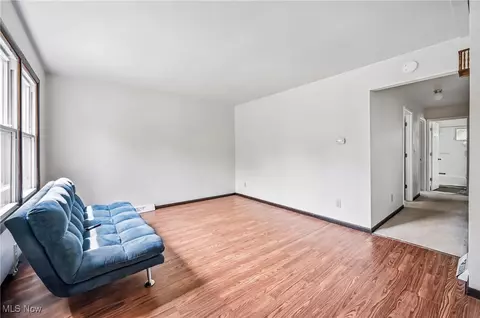 Living - 688 Cook Ave, Boardman, OH 44512 photo 2 of 3