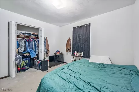 Bedroom - 688 Cook Ave, Boardman, OH 44512 photo 4 of 6