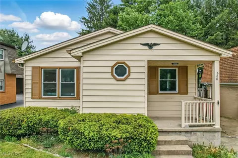 688 Cook Ave, Boardman, OH 44512